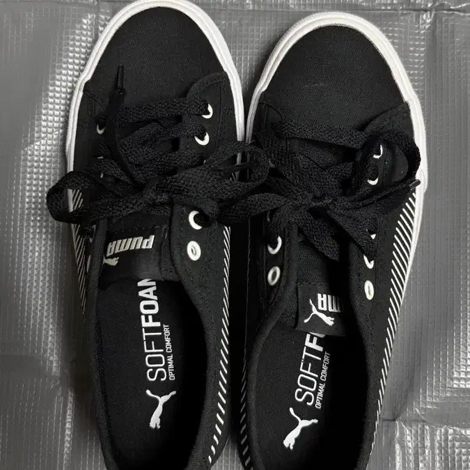 [BUNJANG] Puma Bari Black White Sneakers (225) / 푸마 바리 블랙 화이트 스니커즈 225 사이즈 새상품 판매합니다.