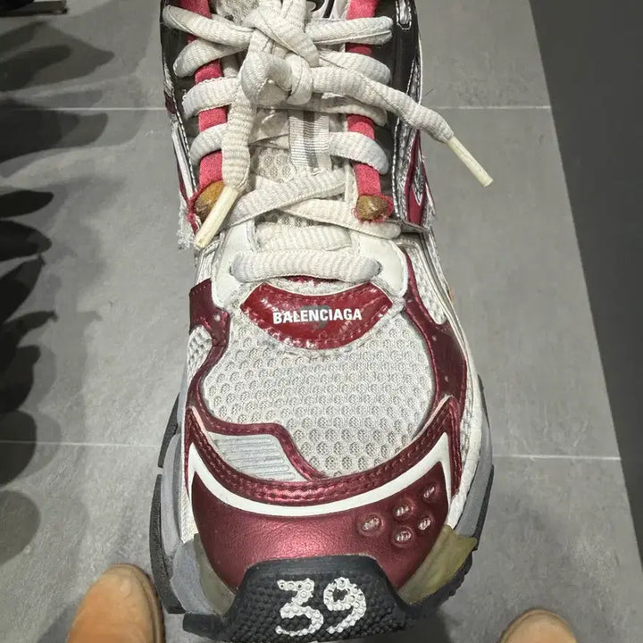 [BUNJANG] Balenciaga Runner Sneakers Burgundy EU39 / 발렌시아가 러너 스니커즈 버건디 EU39 팝니다