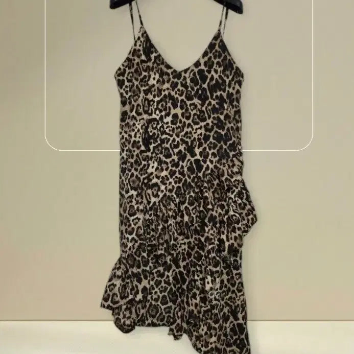 [BUNJANG] Leopard Print Sleeveless Ruffle Dress / 55~66 여성 원피스 레오파드 민소매 나시 원피스 호피 프릴 원피스