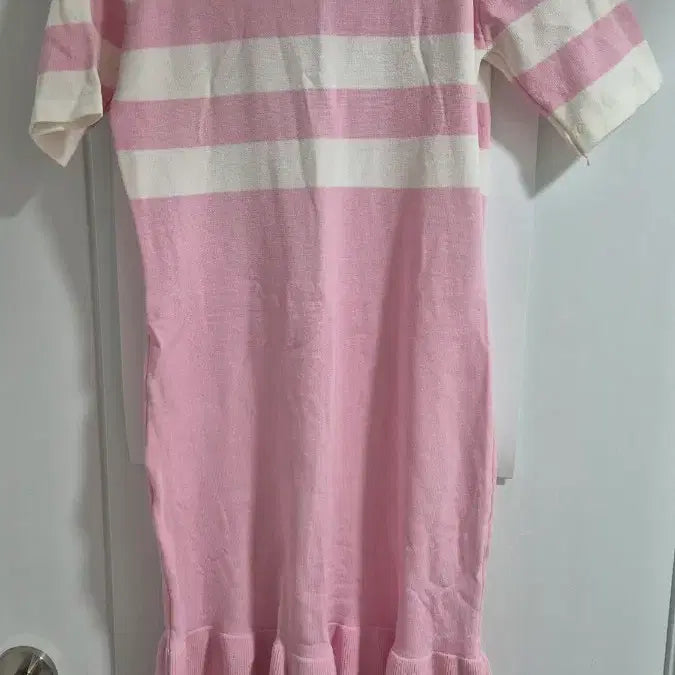 [BUNJANG] Pink Stripe Knit Dress with Collar / 핑크 스트라이프 카라 니트 원피스