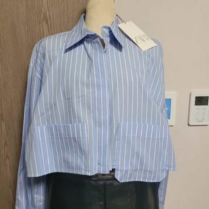 [BUNJANG] Zara Striped Cropped Shirt / 새상품) 자라 스트라이프 크롭 셔츠