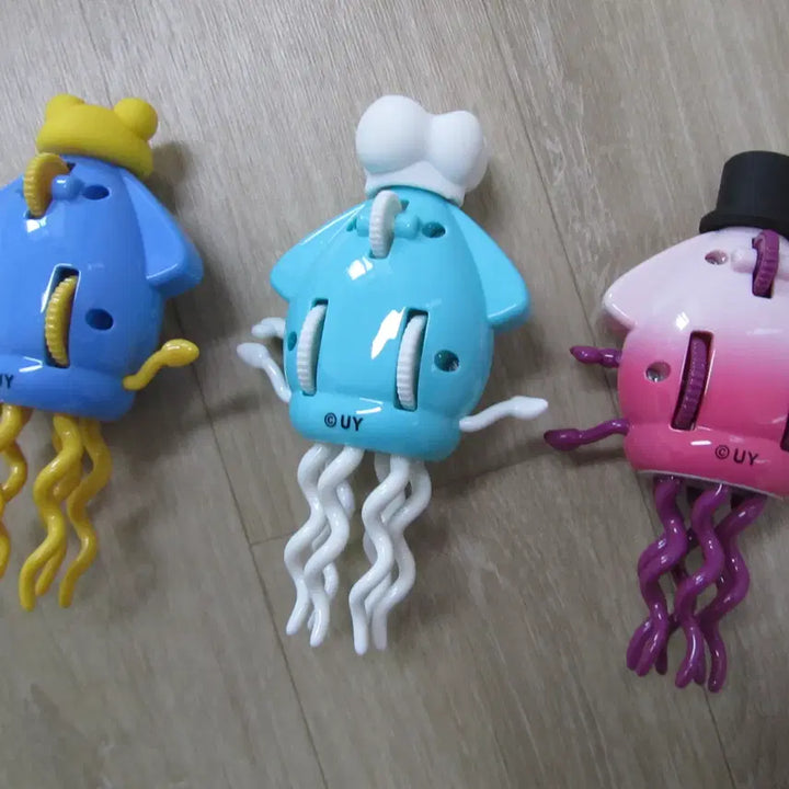 [BUNJANG] Crank Toy Dancing Squid Jjanggu Figure Set / 춤추는 오징어 태엽 짱구피규어 3종 판매합니다.