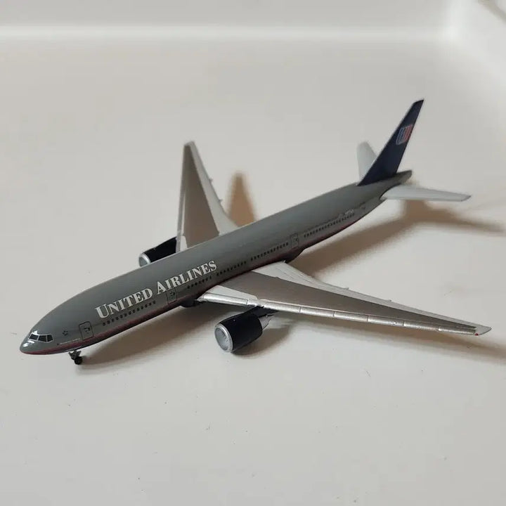 [BUNJANG] Herpa United B777-200 1/500 Scale Model / Herpa United B777-200 1:500
