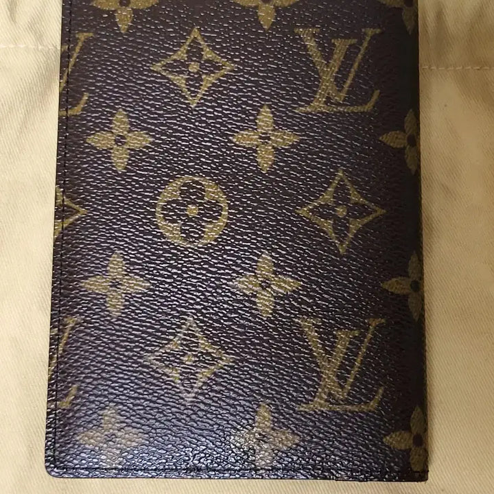 [BUNJANG] Louis Vuitton Passport Holder / 루이비통 여권지갑 정품