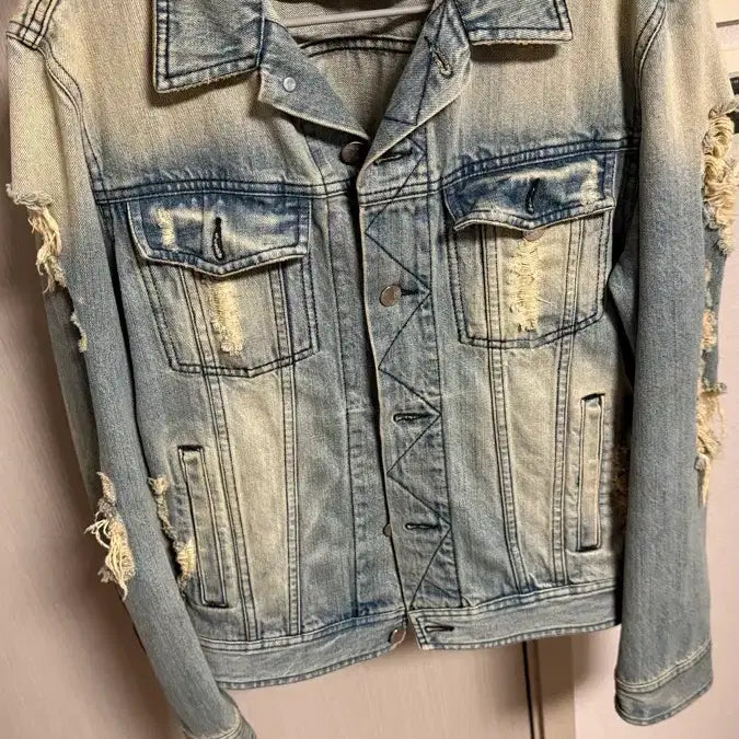 [BUNJANG] AMI Washed Denim Jacket / 아미 워싱 데님 자켓