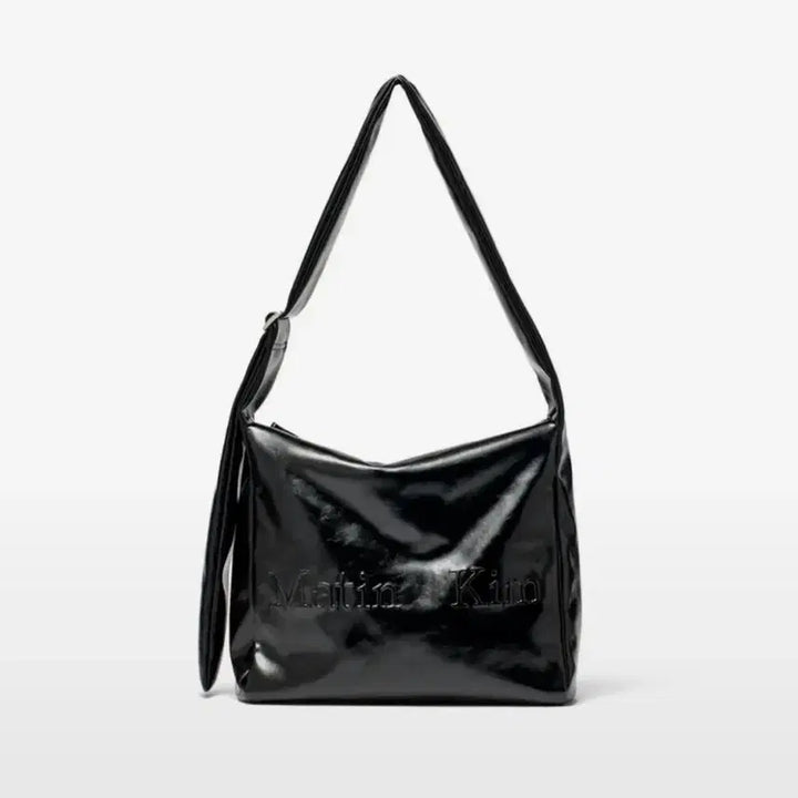 [BUNJANG] Matinkim Embossed Black Logo Shoulder Tote Bag / 마뗑킴 엠보스드 블랙 로고 숄더백 토트백 보부상백 마땡킴