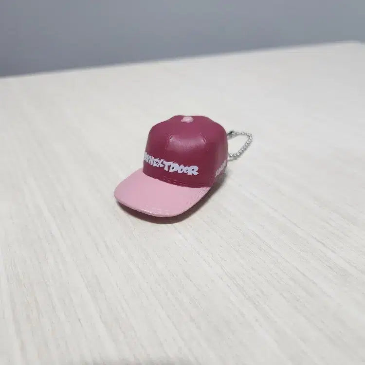 [BUNJANG] BOYNEXTDOOR Sung-ho Hat Keyring / 보이넥스트도어 성호 모자 키링