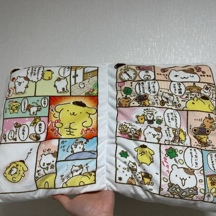 [BUNJANG] Pompompurin Village Vanguard Limited Edition Cushion / 폼폼푸린 빌리지뱅가드쿠션