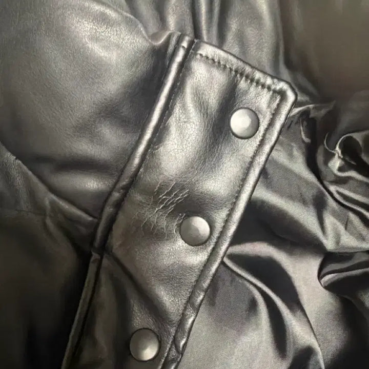 [BUNJANG] Chulet Leather Crop Padded Jacket / 콜릿 레더 크롭 패딩