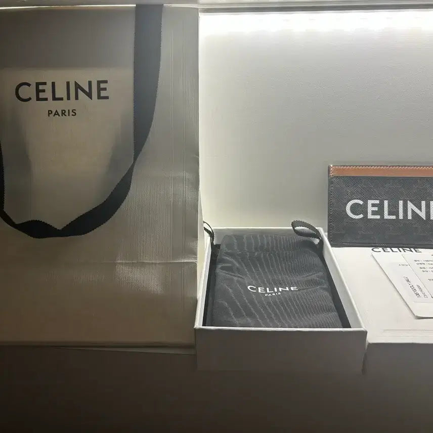 [BUNJANG] Celine Card Holder / 셀린느 카드지갑 S급 기스 X