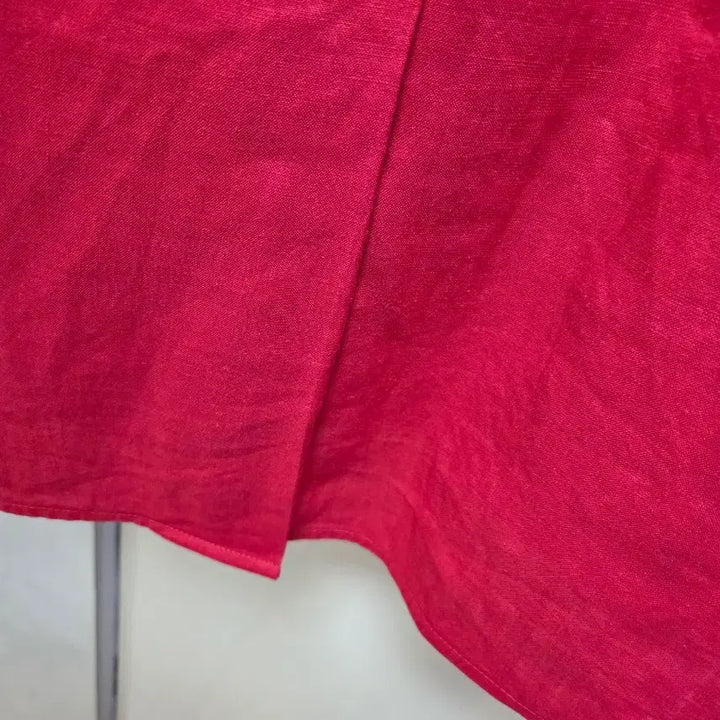 [BUNJANG] Red Shirred Sleeve Blouse / 마블라우스
