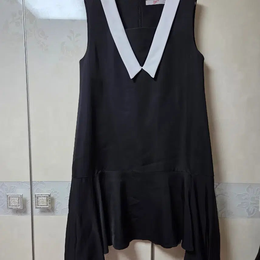 [BUNJANG] Satin Midi Dress with White Collar / 공단원피스