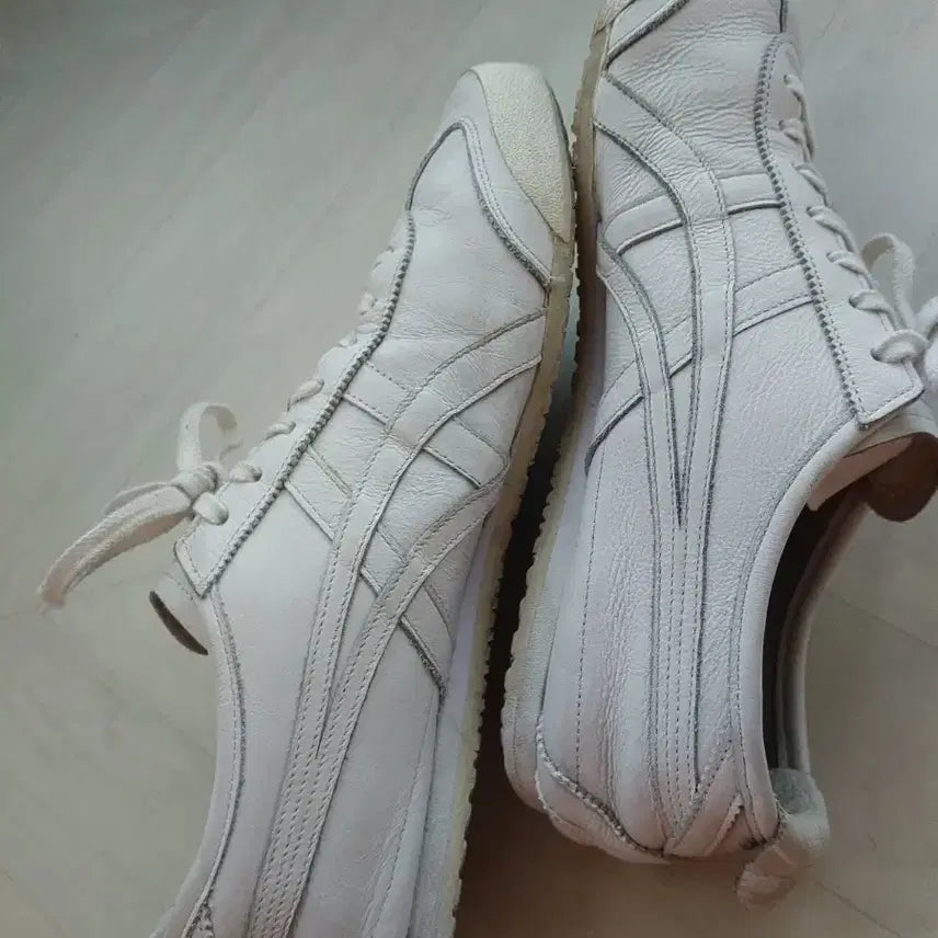 [BUNJANG] Onitsuka Tiger Mexico 66 White Sneakers / 오니츠카타이거  멕시코66 화이트  265