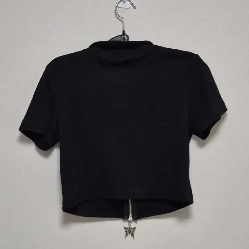 [BUNJANG] Butterfly Black Cropped Short-Sleeve Zip-Up / 버터플라이 블랙 크롭 반팔 집업