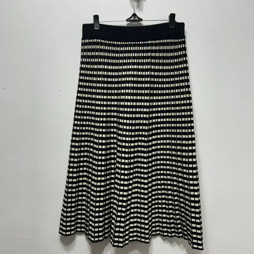 [BUNJANG] LeNIC Check Pattern Pleated Knit Skirt / LeNIC체크 패턴 플리츠 니트 스커트 F