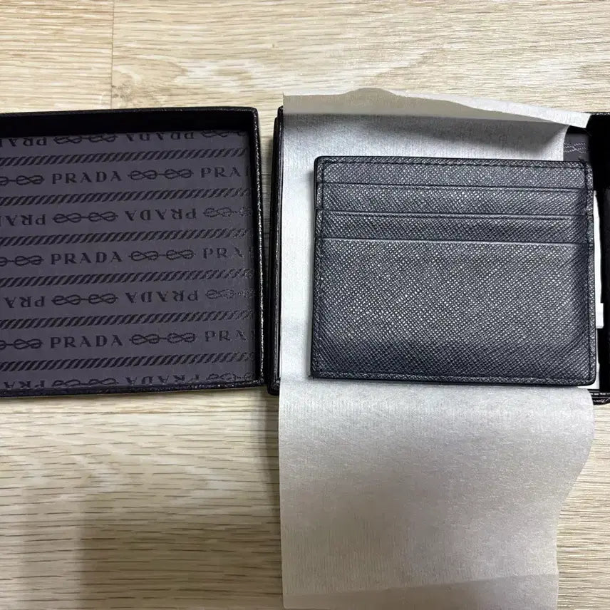[BUNJANG] Prada Saffiano Card Holder Navy / 프라다 카드지갑 팝니다(사피아노)