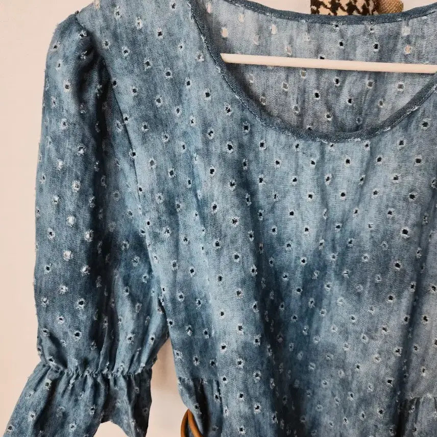 [BUNJANG] Indigo Punching Label Flare Denim Blouse / 인디고 펀칭 레이블 플레어  데님 블라우스
