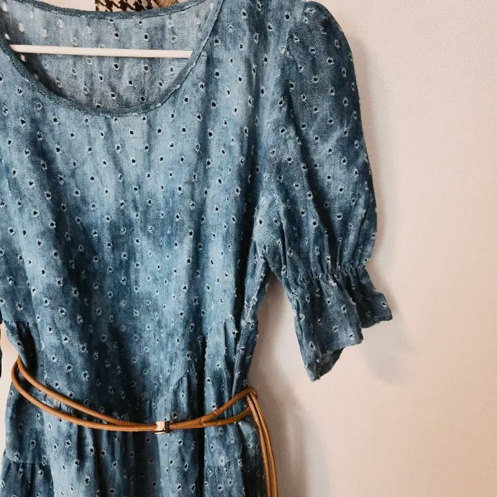 [BUNJANG] Indigo Punching Label Flare Denim Blouse / 인디고 펀칭 레이블 플레어  데님 블라우스