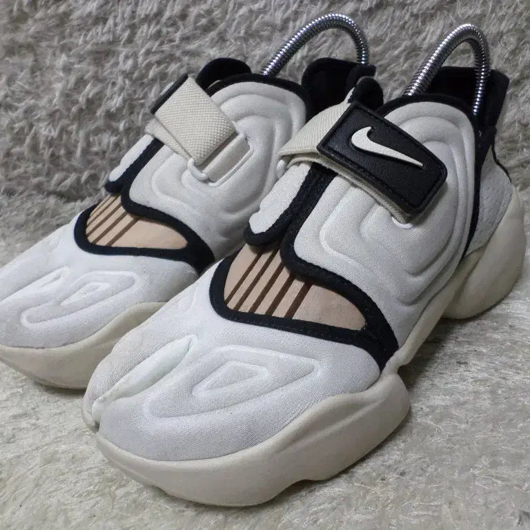 [BUNJANG] Nike Aqua Rift Summit White Sneakers / 후루룩구제 235 나이키 아쿠아 리프트 써밋 화이트 운동화260505