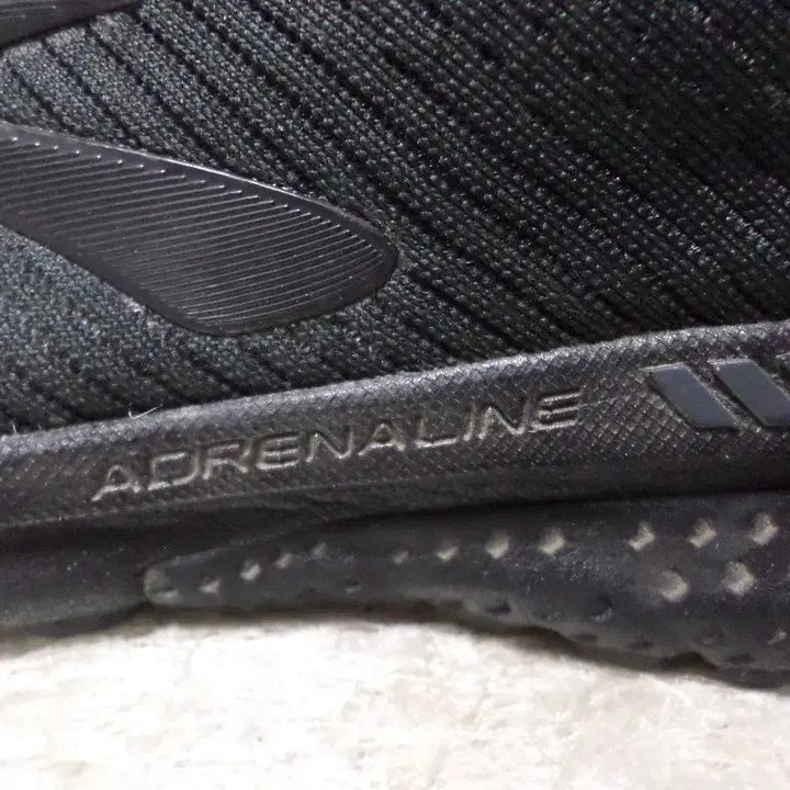 [BUNJANG] Brooks Adrenaline 20 Running Shoes / 후루룩구제 280 브룩스 아드레날린20 런닝화 블랙 운동화260505