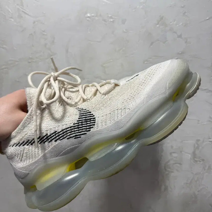 [BUNJANG] Nike Air Max Scorpion Flyknit Lemon Wash / 나이키 에어맥스 스콜피온 플라이니트 레몬 워시(270)