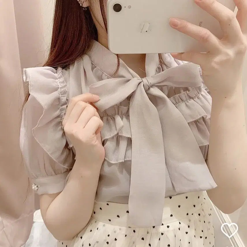 [BUNJANG] Evelyn Ribbon Frill Blouse / evelyn 에블린 리본 프릴블라우스