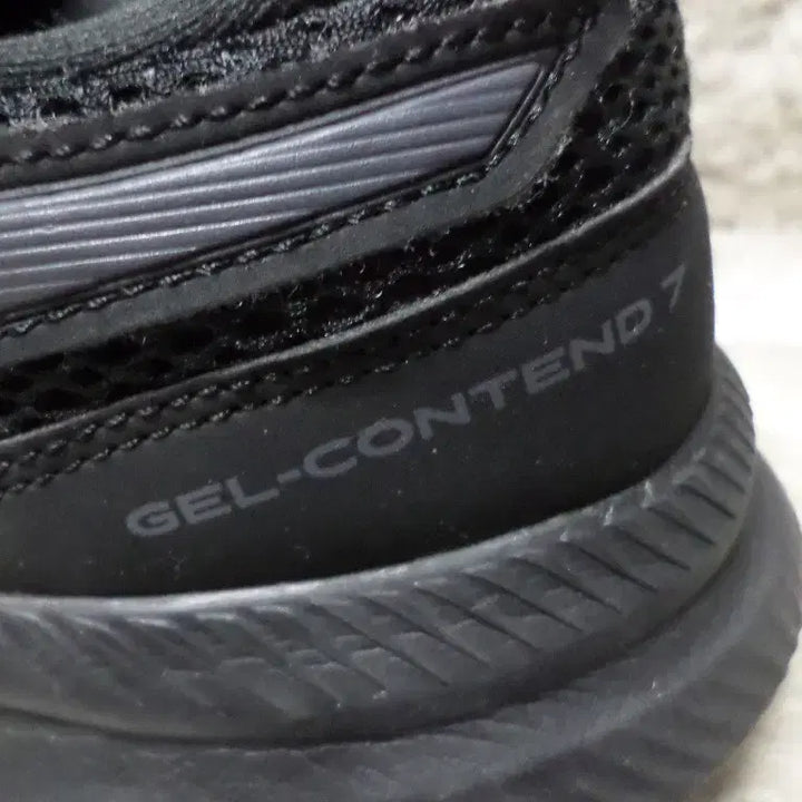 [BUNJANG] Asics Gel-Contend 7 Black Sneakers / 후루룩구제 270 아식스 젤컨텐드7 블랙 운동화 260505