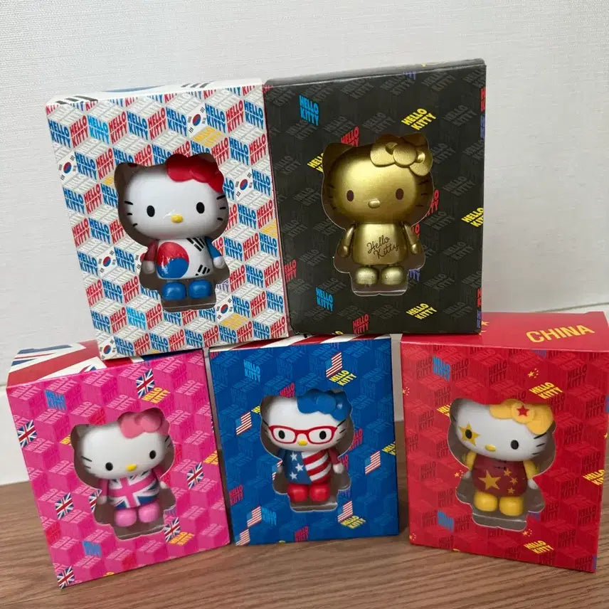 [BUNJANG] Lotteria Hello Kitty Figure 5-Piece Full Set / 롯데리아 키티 피규어 5종세트 일괄