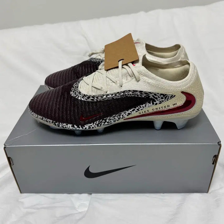 [BUNJANG] Nike Phantom GX 2 Elite Low NU3 FG (280mm) - New / [새상품/280] 나이키 팬텀 GX 2 엘리트 로우 NU3 FG (풀박