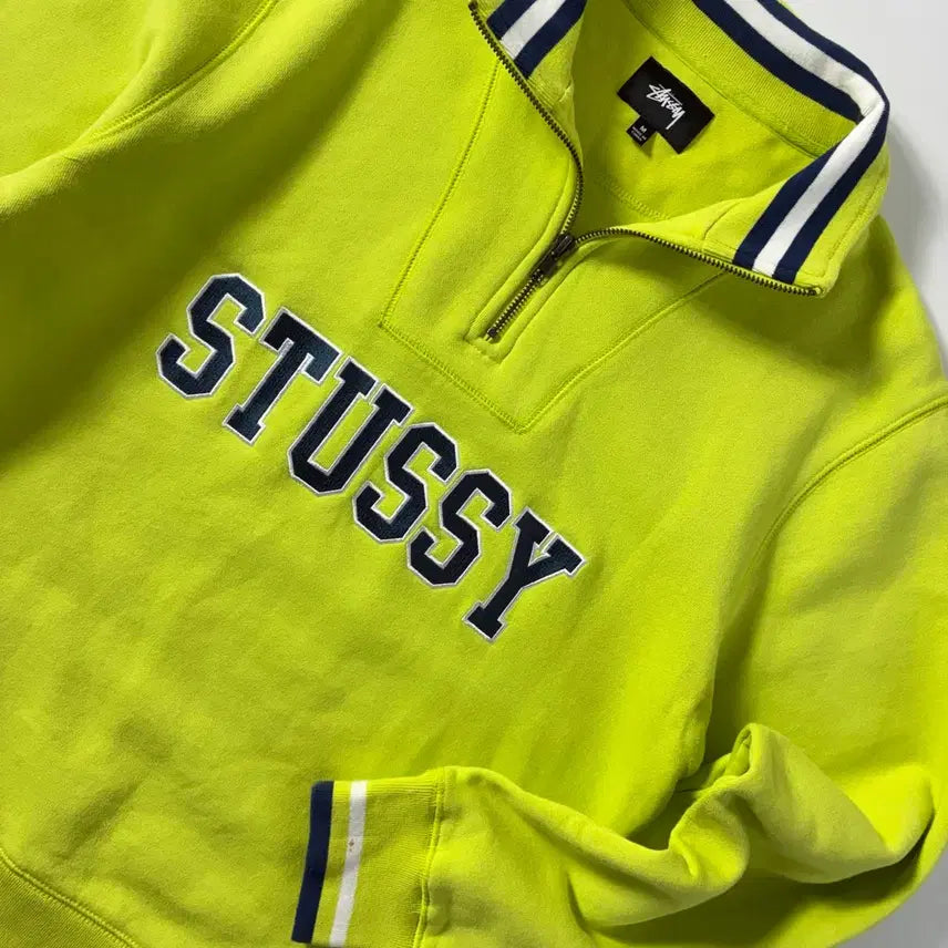 [BUNJANG] Stussy Spellout Neon Pullover Half Zip Sweatshirt / Stussy  스투시 스펠아웃 네온 풀오버 반집업 맨투맨