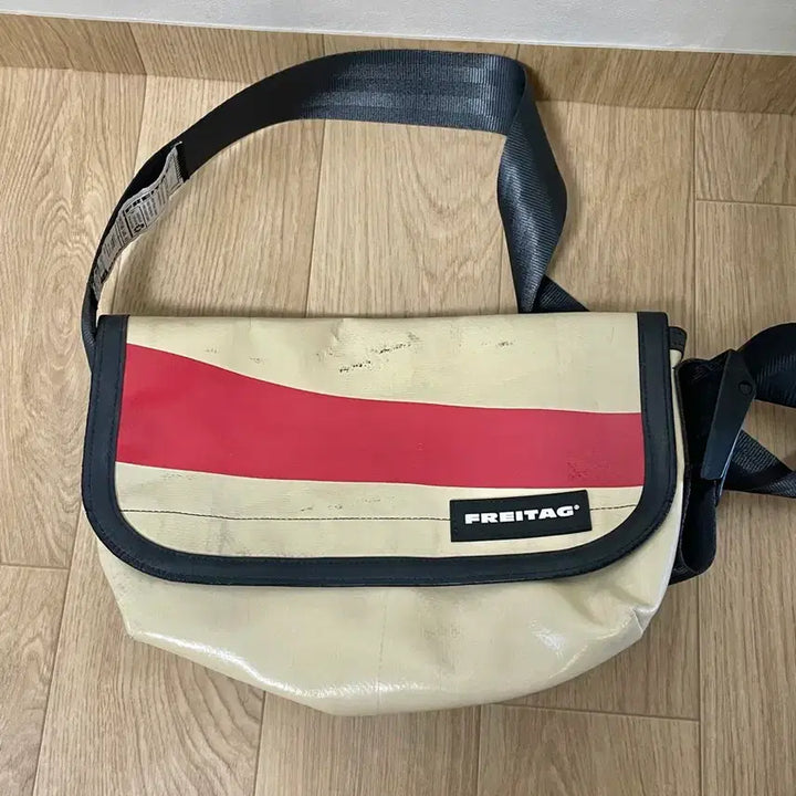 [BUNJANG] Freitag Hawaii Five Shoulder Bag / 프라이탁 하와이 파이브