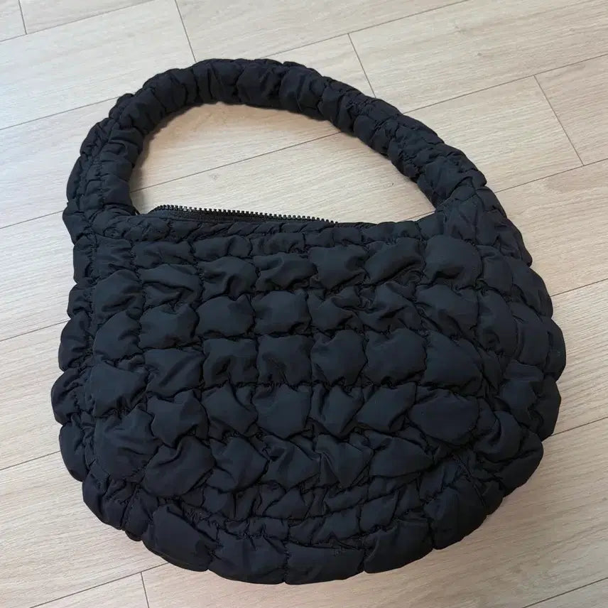 [BUNJANG] COS Quilted Bag Cloud Bag / 코스 퀼팅백 구름백
