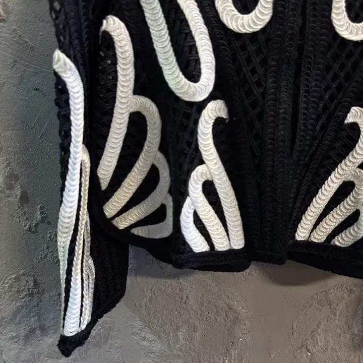 [BUNJANG] Maje Black Rope Pattern Cropped Cardigan / S 마쥬 MAJE 입체 로프 패턴 크롭 가디건 블랙
