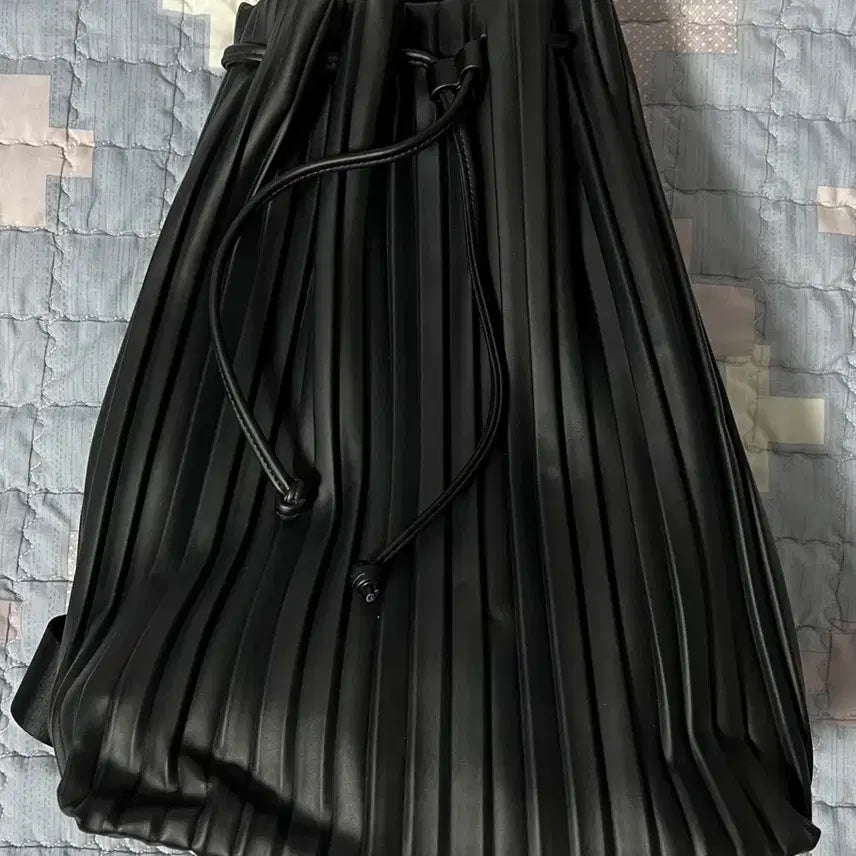 [BUNJANG] Enou Pleats Leather 2-Way Backpack / 에노우 enou 플리츠 레더 2way 백팩