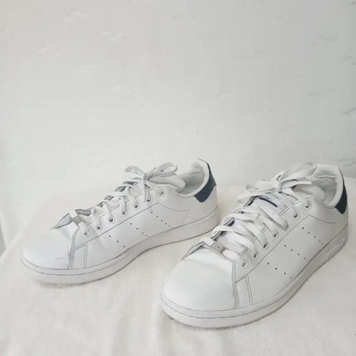 [BUNJANG] Adidas Sneakers White 285mm / (67) 아디다스 스니커즈 285mm