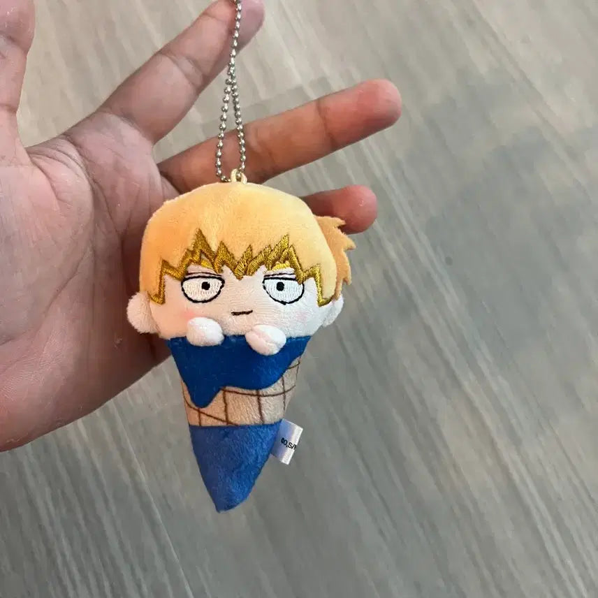 [BUNJANG] Mob Psycho 100 Reigen Nui Doll / 일본 아이스크림 모브사이코 레이겐 누이 인형 굿즈