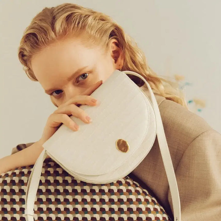 [BUNJANG] Ostkaka Knut Rune Shoulder Bag White Croco / 오스트카카 크누트 룬 크로커