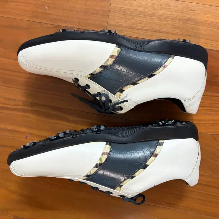 [BUNJANG] Daks Golf Check Spikeless Golf Shoes 275 + Original Case / 닥스 골프 체크 골프화 275 + 정품 케이스 / 실착 1회