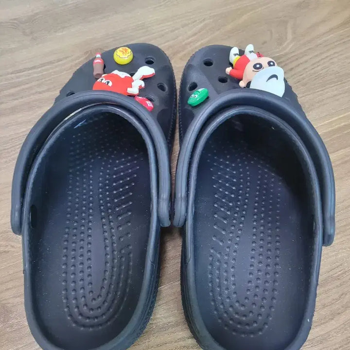 [BUNJANG] Crocs Black Clogs 245 / 크록스신발250