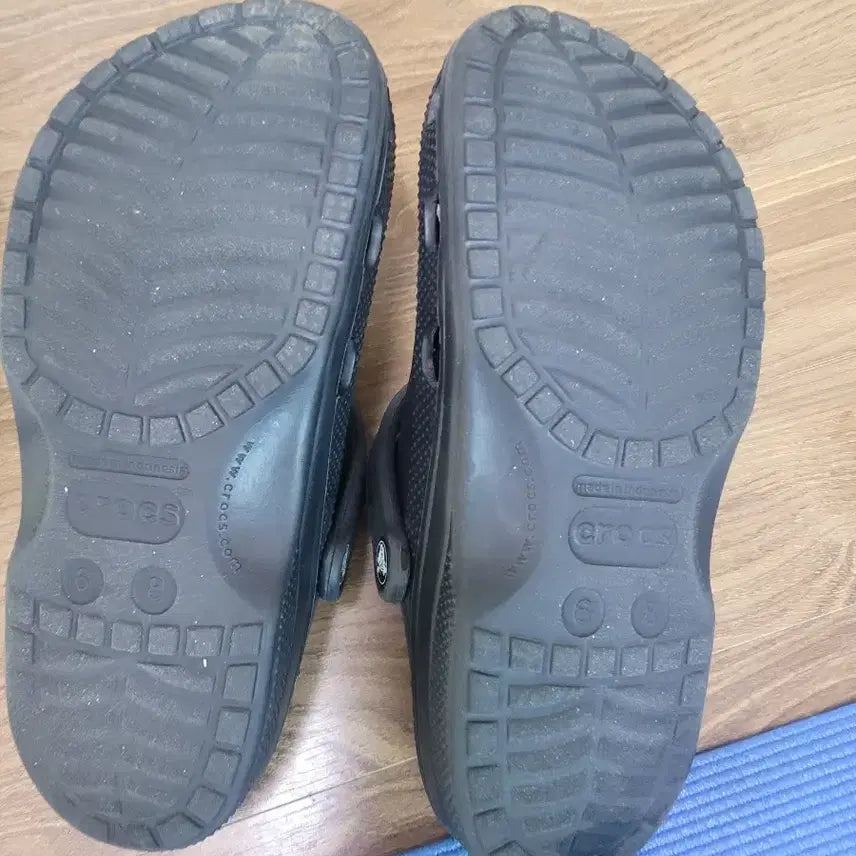 [BUNJANG] Crocs Black Clogs 245 / 크록스신발250
