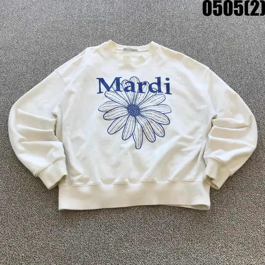 [SOLD OUT] 마르디 메크르디 플라워 맨투맨 아이보리 m
