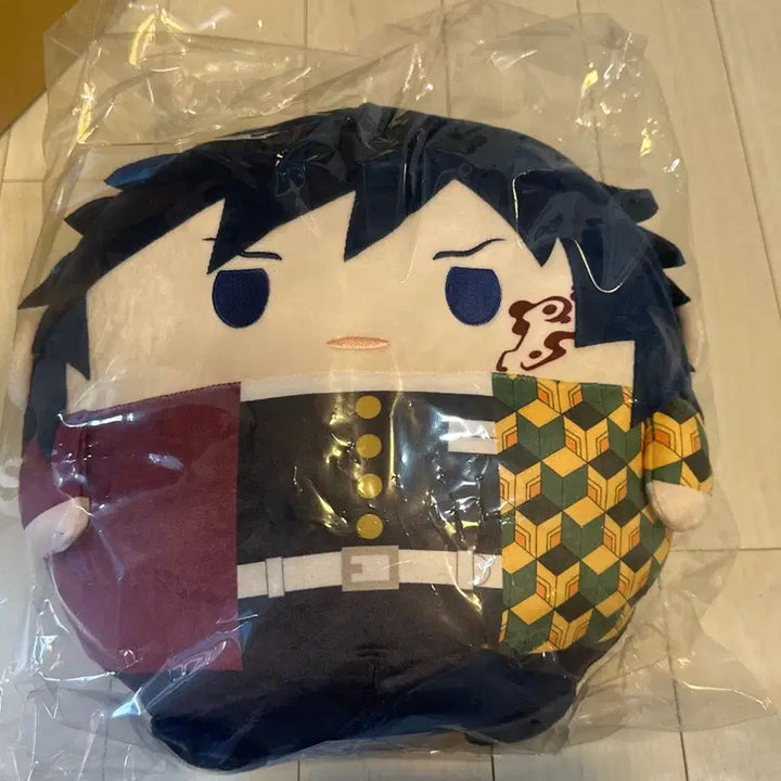 [BUNJANG] Demon Slayer Giyu Tomioka Spotted Version Big Fuwacoring Plush / [미개봉] 귀멸의칼날 토미오카 기유 빅후와코로링 반점ver.