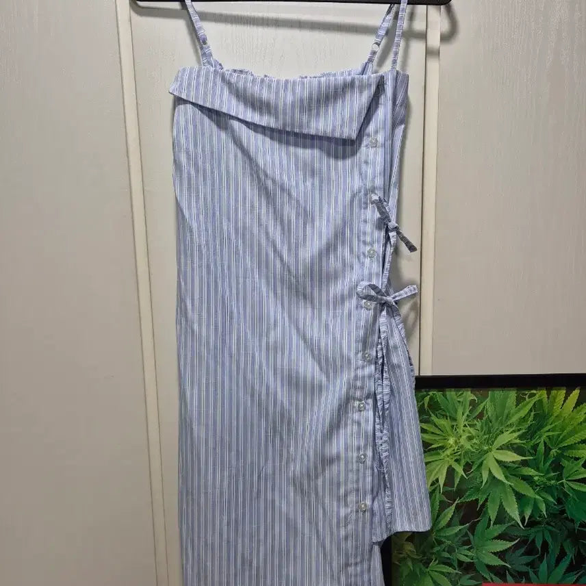 [BUNJANG] Stylenanda Striped Strap Dress / (세일)(새상품)스타일난다 스트라이프 끈 원피스