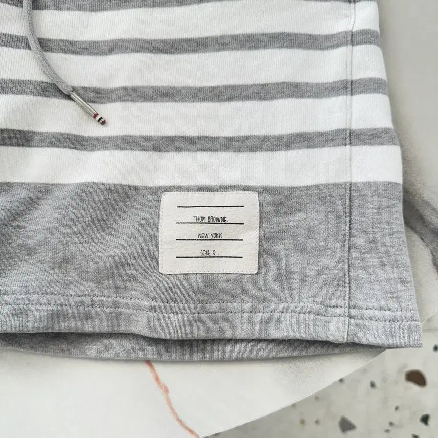 [BUNJANG] Thom Browne Diagonal Stripe Armband Shorts Gray Size 0 / [정품/0사이즈] 톰브라운 사선완장 반바지 그레이