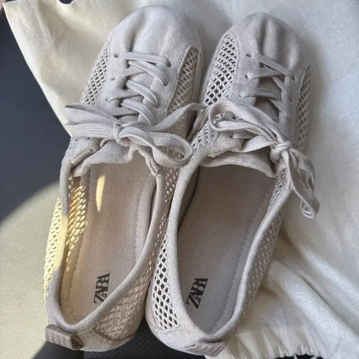 [BUNJANG] Zara Mesh Pull-Tab Sneakers / 자라 메쉬 풀탭 스니커즈 255사이즈 EU39 공홈품절