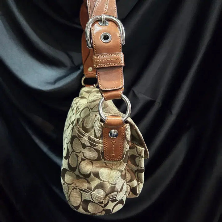 [BUNJANG] Coach Y2K Signature Shoulder Bag / 코치 y2k 시그니처 숄더백
