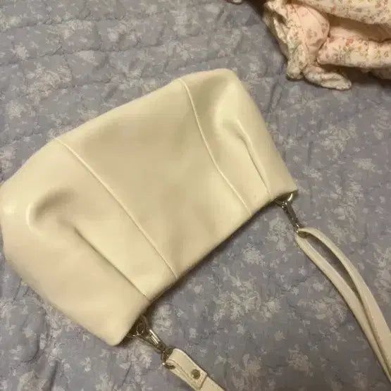 [BUNJANG] Ivory Tote Shoulder Bag / 아이보리 가방