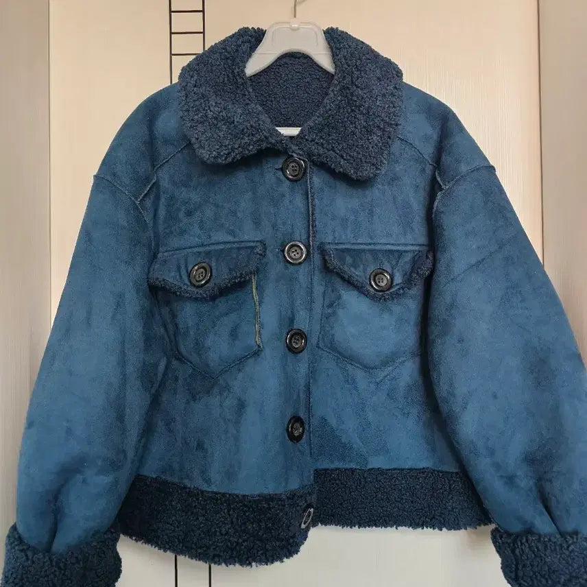 [BUNJANG] Rienda Reversible Fleece Jacket / 리엔다 양면 뽀글이 자켓