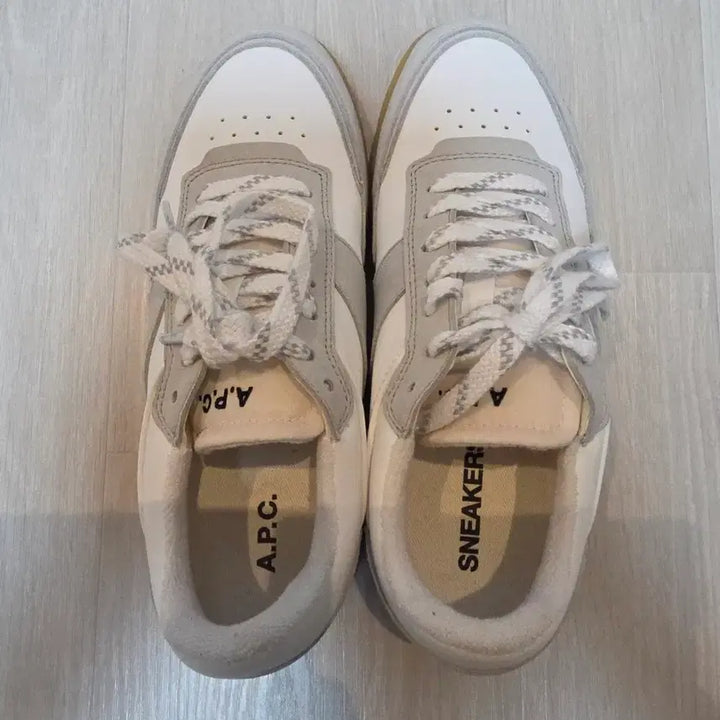 [BUNJANG] A.P.C. Plain Sneakers / 아페쎄(A.P.C.) 플레인 스니커즈 - 38 사이즈