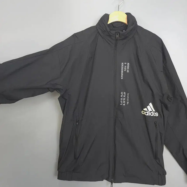 [BUNJANG] Adidas Functional Windbreaker Jacket L / 아디다스 adidas 바람막이 기능성 윈드브레이커 L